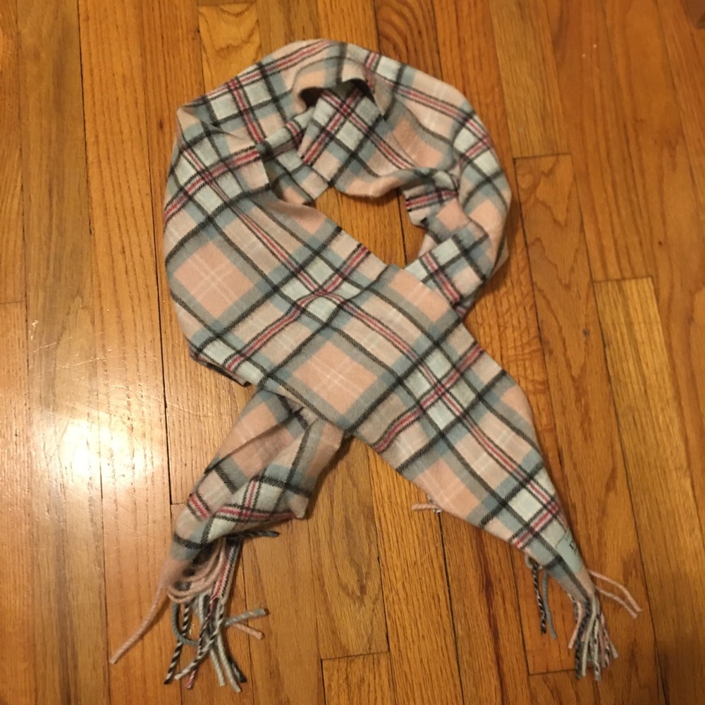 Cashmere scarf